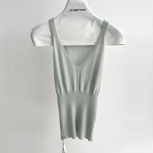 Bellissime top di design per donne