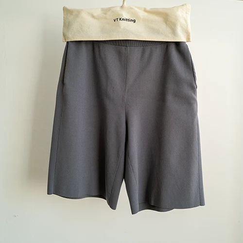 Pantaloni in maglia da uomo con patta