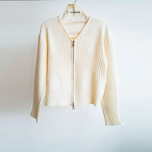 Cardigan in lana merino
