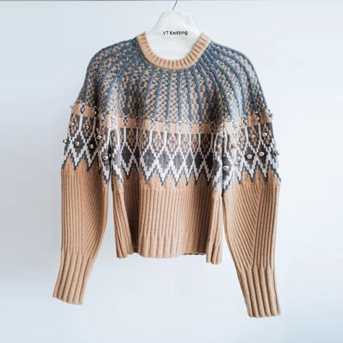 Maglione oversize in maglia a trecce nere
