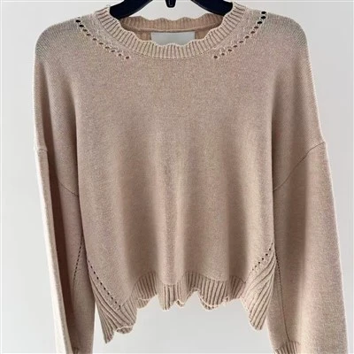 Top designer femminile aderente