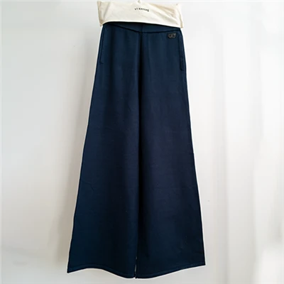Pantaloni eleganti in maglia da uomo