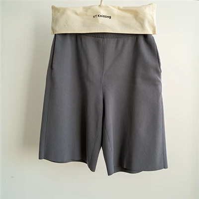 Pantaloni in maglia da uomo con patta
