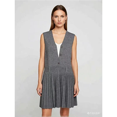 Pezzi di maglia firmati da donna in lana merino