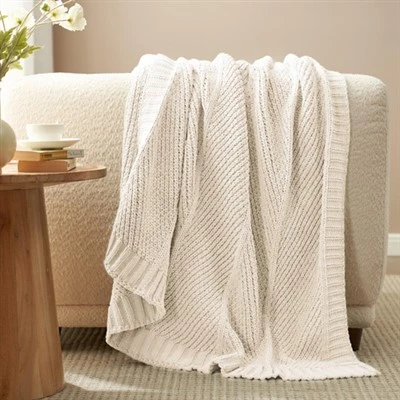 Coperta domestica minimalista