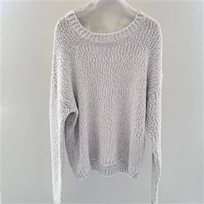 Top designer femminile minimalista