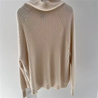 Cappotto di design femminile in forma slim